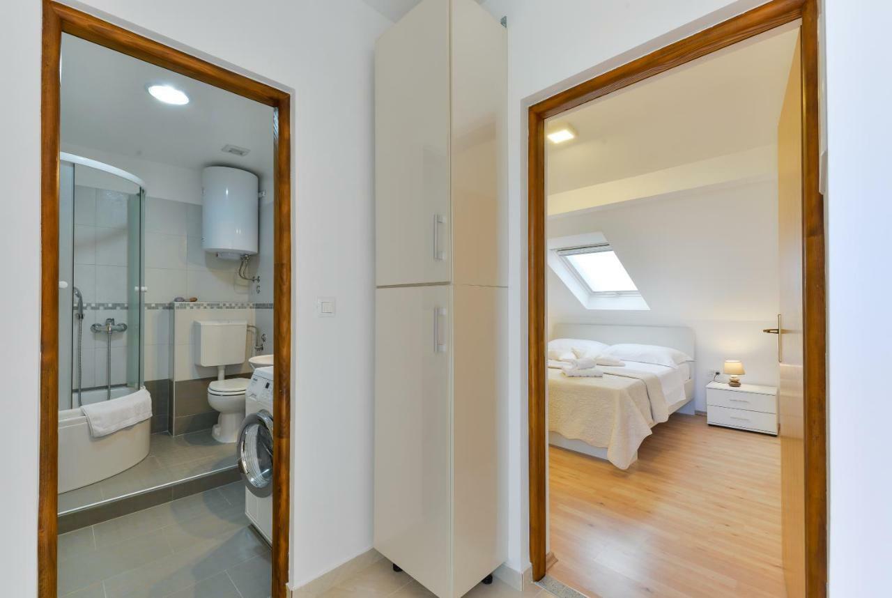 Apartment Lily ザダル エクステリア 写真